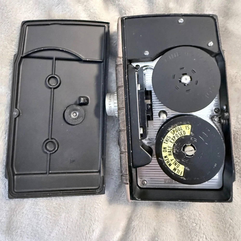 Vintage Bell & Howell Two-Fifty-Two 252 8mm Movie Camera w/ Case 1950s